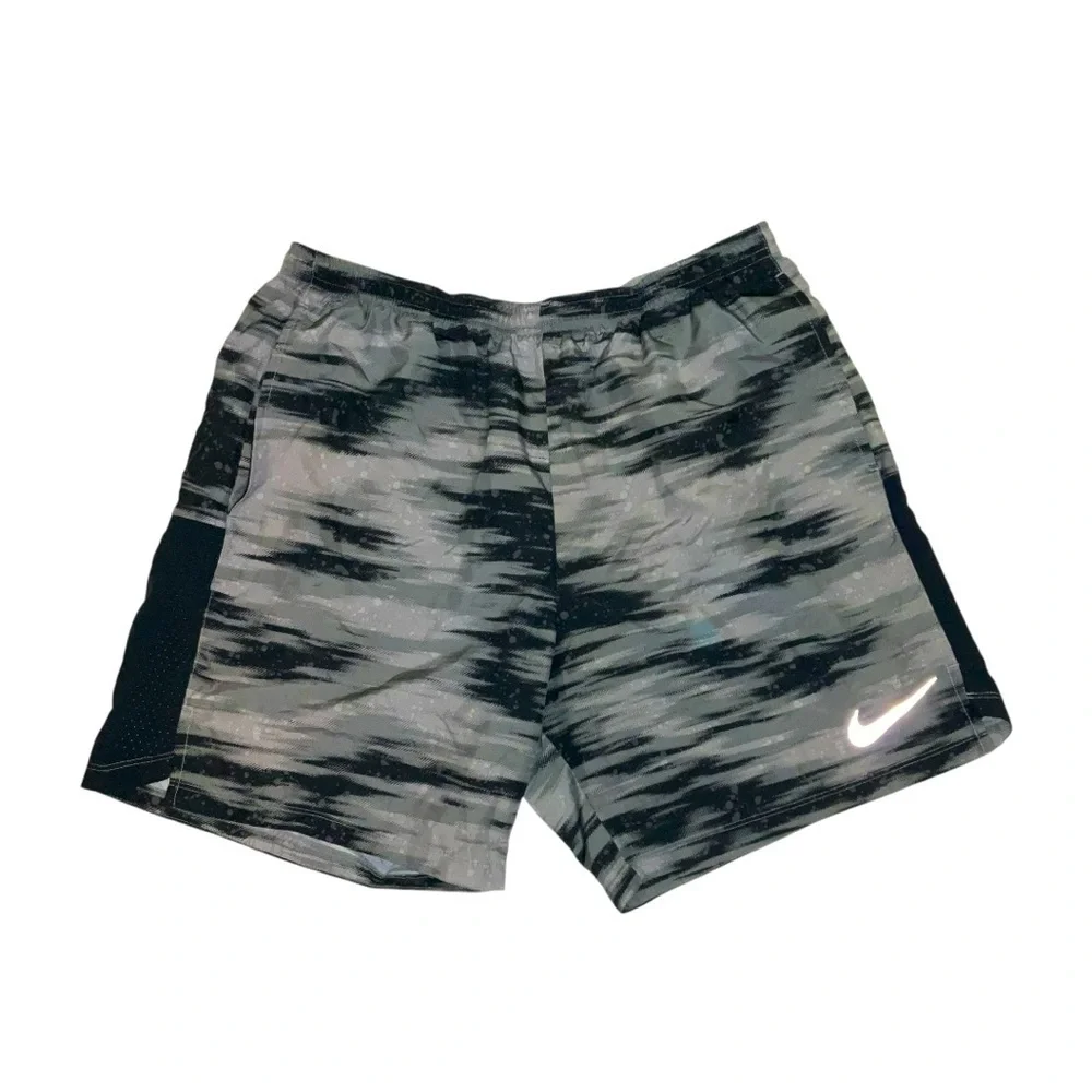 🌀 Nike Dri-Fit Men’s Gray Camo Athletic‎ Shorts | Size L